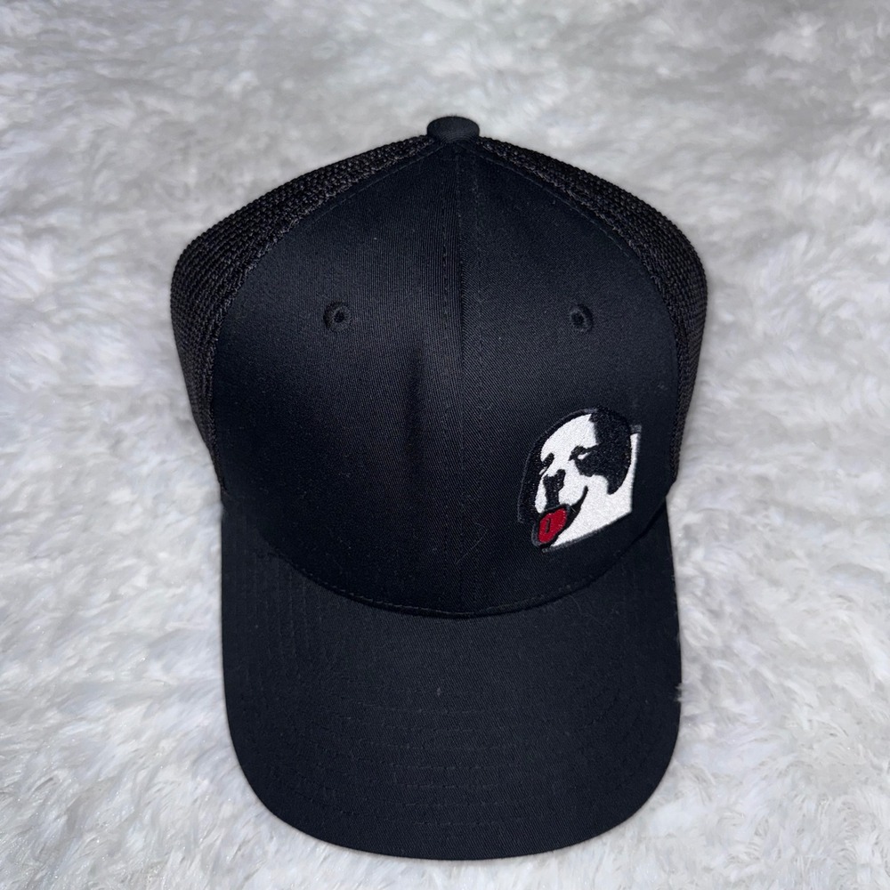 Flexfit Trucker Hat Mens OSFA Black Excellent Mesh Back Dog Patch Yupoong Cap